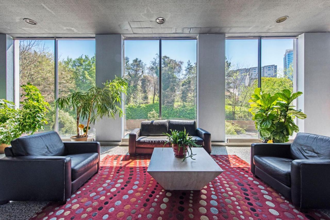 804 Free Parking Modern Downtown Apt, Great Wifi Атланта Екстериор снимка